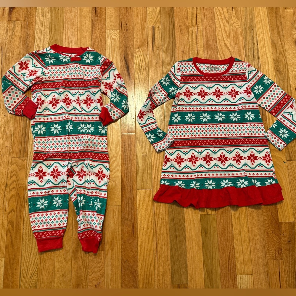 Christmas Kids matching Pajamas Set - Red and Green